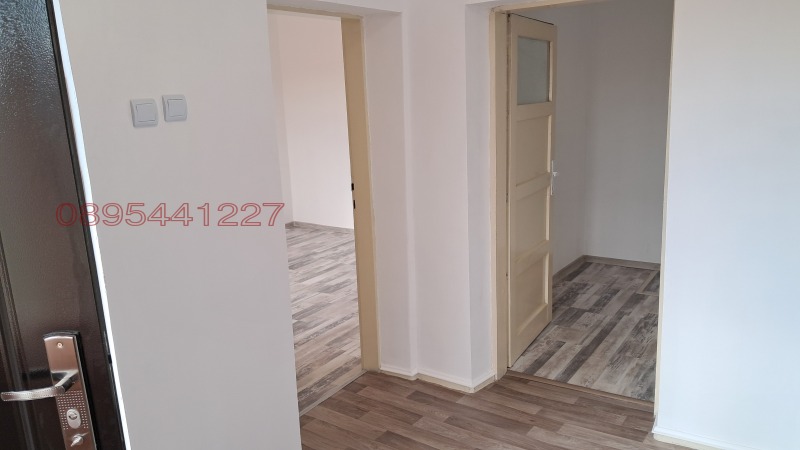 Продава КЪЩА, с. Ветрен, област Стара Загора, снимка 6 - Къщи - 52779672