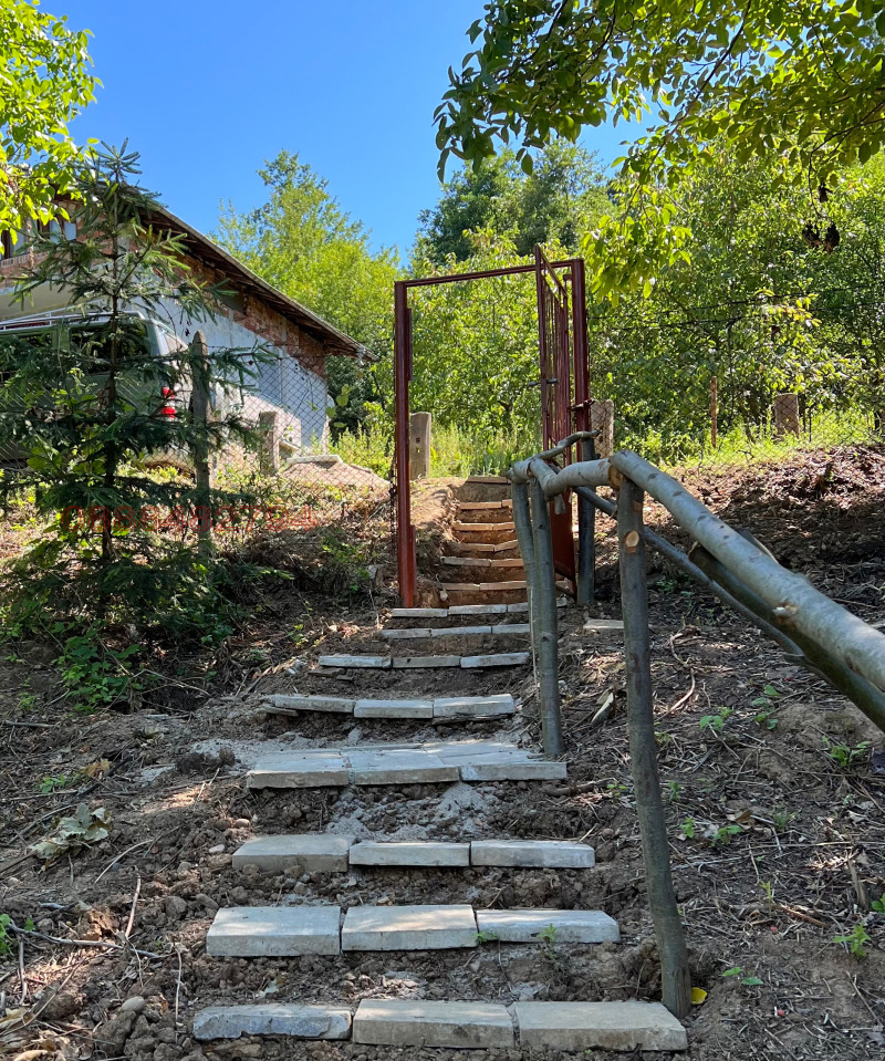 Продава ВИЛА, с. Дълбок дол, област Ловеч, снимка 12 - Вили - 52779316