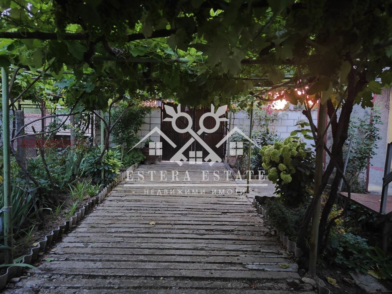 Продава КЪЩА, с. Мадара, област Шумен