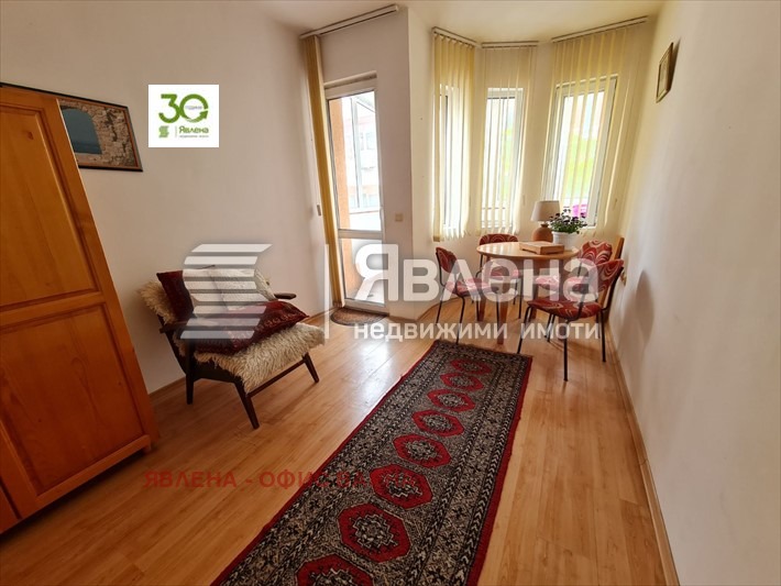 Продава 3-СТАЕН, гр. Варна, Лятно кино Тракия