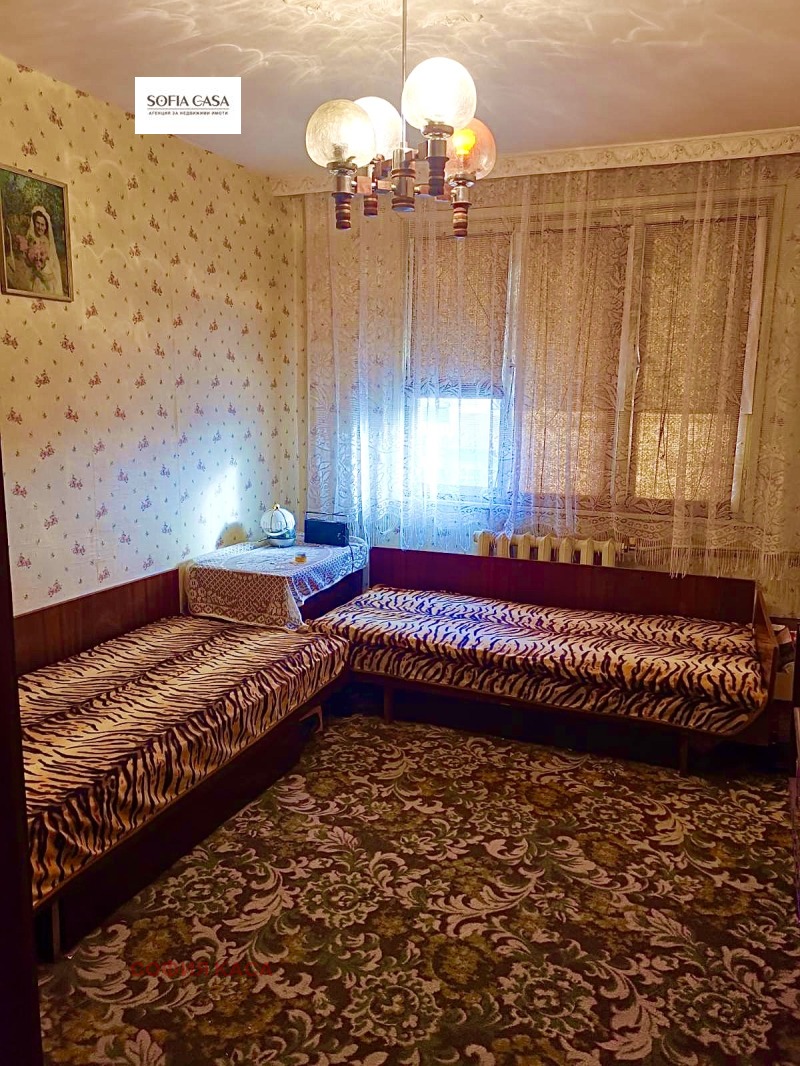 Продается  3+ спальни область Стара Загора , Казанлък , 100 кв.м | 39209594 - изображение [2]