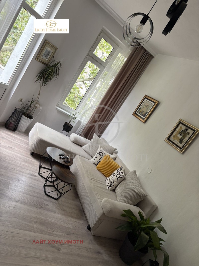 Продава ЕТАЖ ОТ КЪЩА, град Пловдив, Център • 350999 € • 62725412 — Holmes.bg