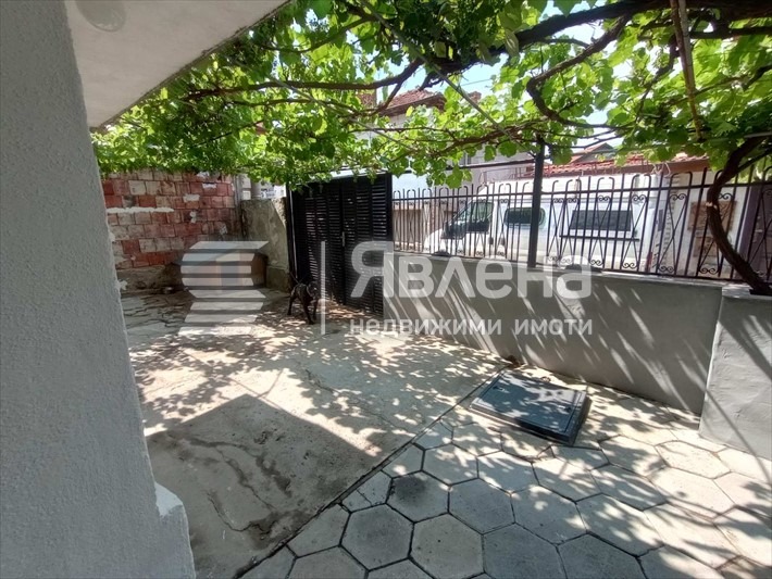 Продава КЪЩА, гр. Перник, Клепало, снимка 2 - Къщи - 55452640