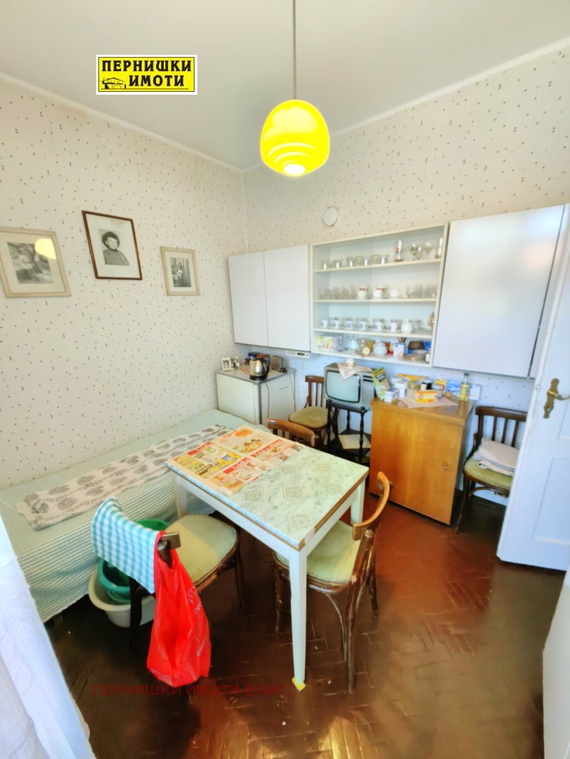 De vânzare  1 dormitor Pernic , Țentâr , 68 mp | 70804356 - imagine [8]