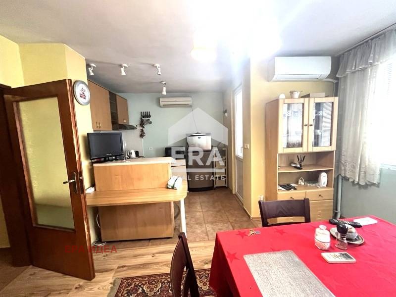 Продава 3-СТАЕН, гр. София, Редута