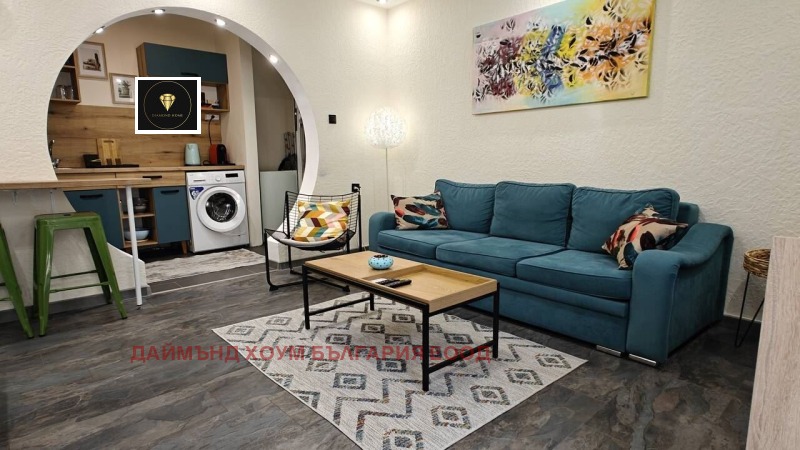 Продава ЕТАЖ ОТ КЪЩА, град Пловдив, Център • 159800 € / 312541.63 лв. • 10677859 1