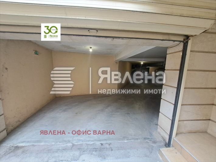 Продава ГАРАЖ, ПАРКОМЯСТО, гр. Варна, Център, снимка 2 - Гаражи и паркоместа - 55306162