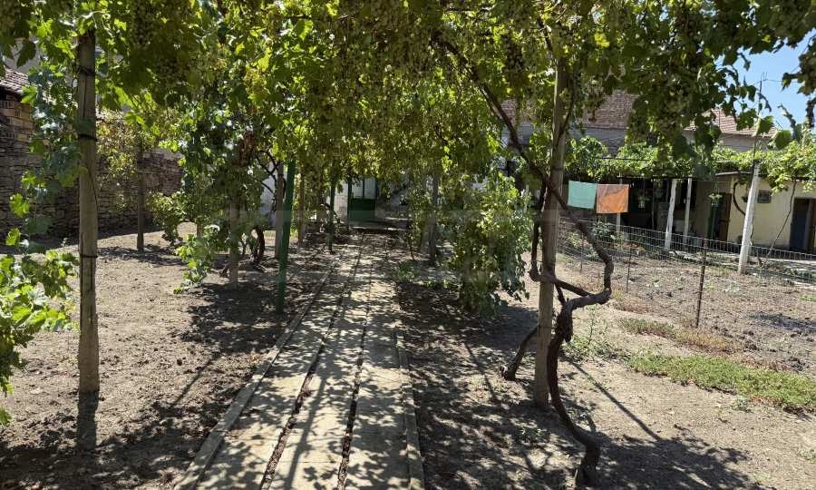 Продава ЕТАЖ ОТ КЪЩА | Imot.bg — изображение 5