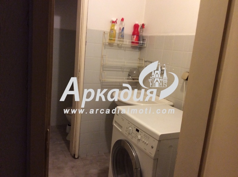 Продава 3-СТАЕН, гр. Пловдив, Център, снимка 2 - Aпартаменти - 48304439