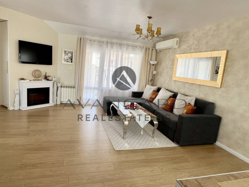 Продава  3-стаен град Пловдив , Център , 120 кв.м | 57595177 - изображение [2]