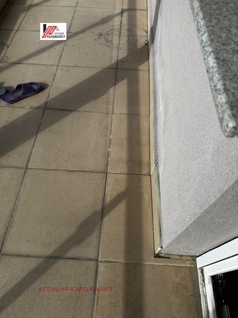 Продава 3-СТАЕН, гр. Кърджали, Възрожденци, снимка 12 - Апартаменти - 53492325