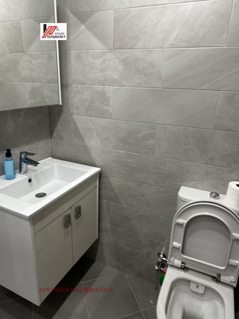 Продава 3-СТАЕН, гр. Кърджали, Възрожденци, снимка 6 - Апартаменти - 53492325