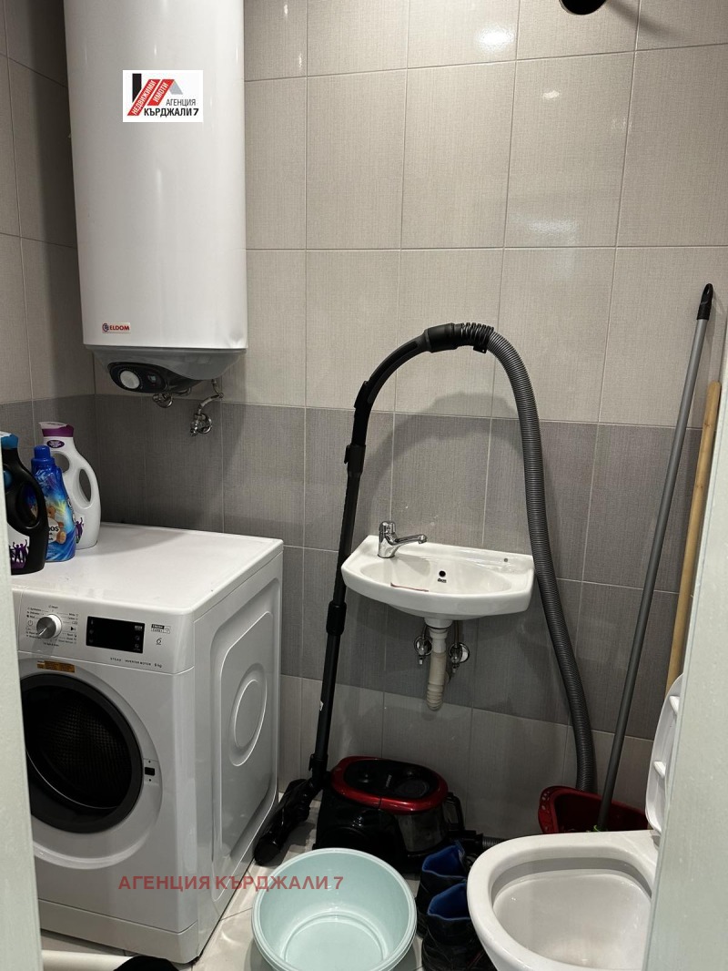 Продава 3-СТАЕН, гр. Кърджали, Възрожденци, снимка 4 - Апартаменти - 53492325