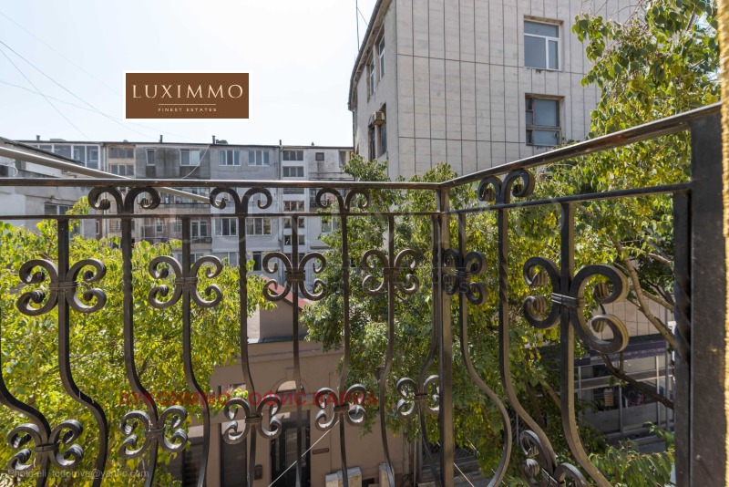 Продава ХОТЕЛ, гр. Варна, Гръцка махала, снимка 2 - Хотели - 53178320