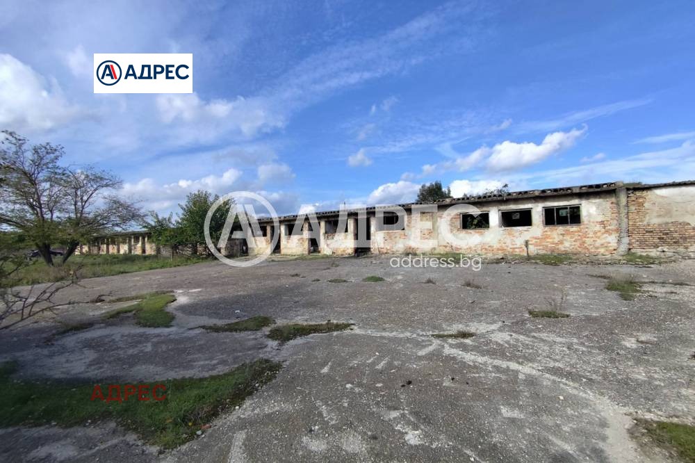 Продава ПРОМ. ПОМЕЩЕНИЕ, с. Водица, област Варна, снимка 7 - Производствени сгради - 54075429