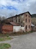 Продава ПРОМ. ПОМЕЩЕНИЕ, гр. Брезник, област Перник, снимка 1
