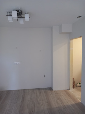 Studio Zapad, Kjustendil