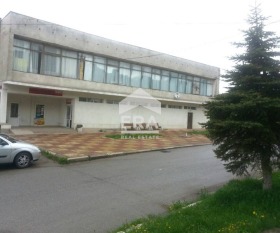 Budynek przemysłowy Diwotino, region Pernika