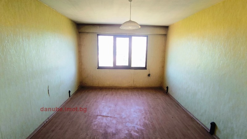 Te koop  Studio Ruse , Rodina 1 , 42 m² | 17389900