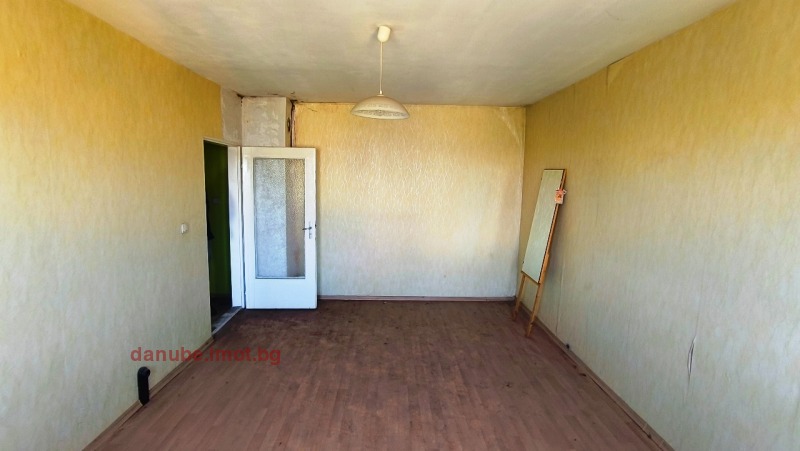 Te koop  Studio Ruse , Rodina 1 , 42 m² | 17389900 - afbeelding [2]