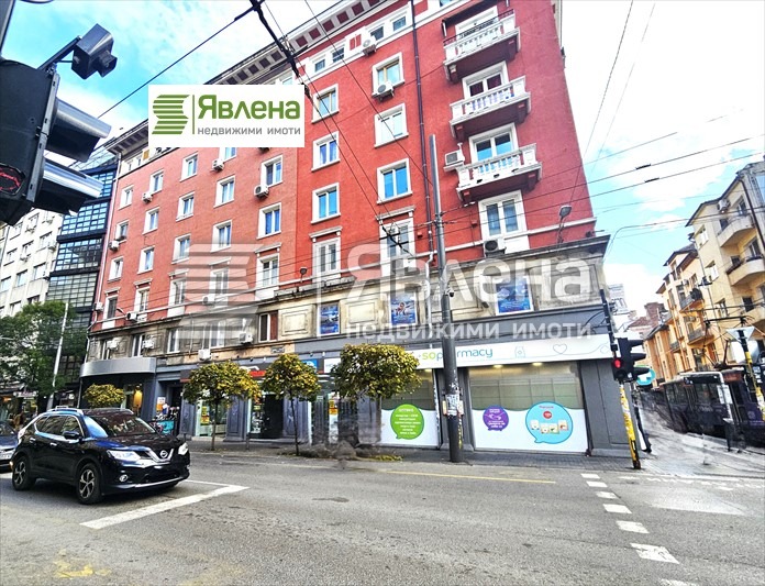 Продава 2-СТАЕН, град София, Център • 350000 € / 684540.50 лв. • 16869110 1