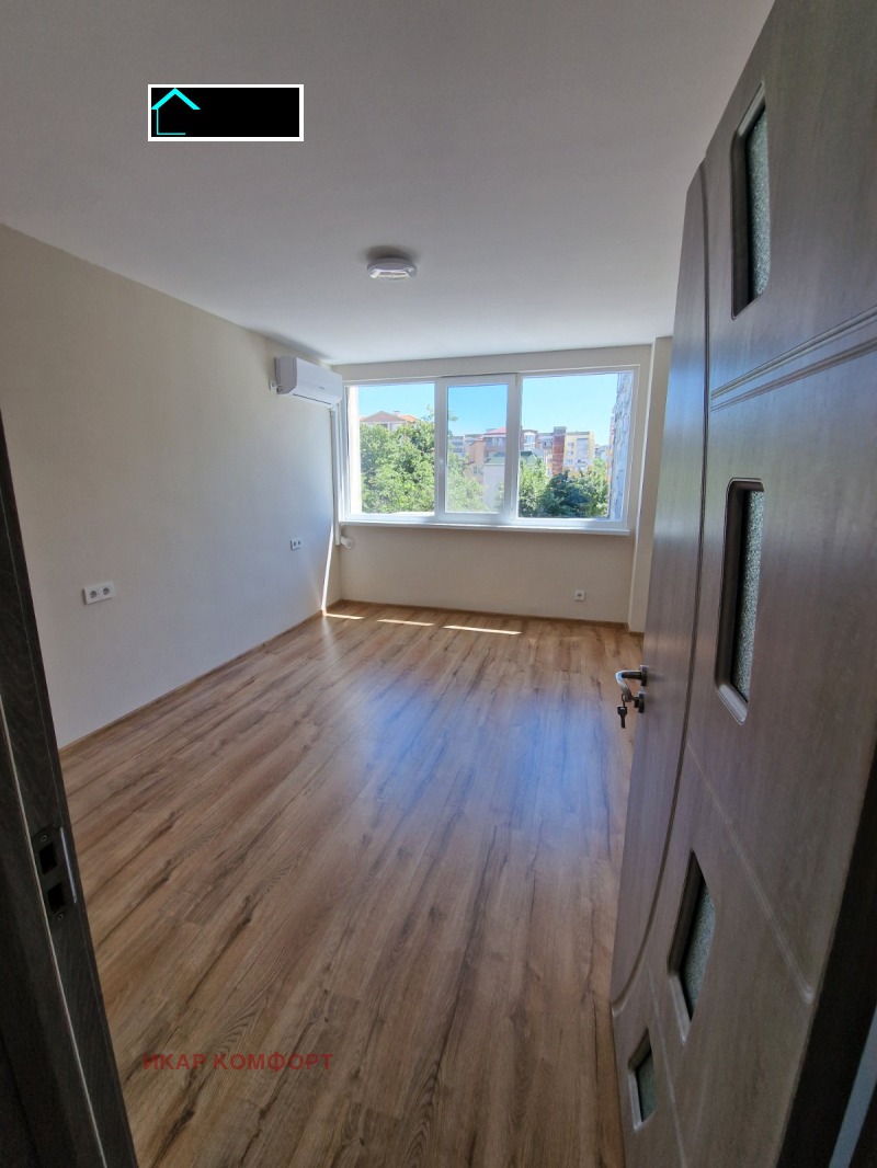 Продава  4-стаен град Русе , Централен южен район , 87 кв.м | 37150251 - изображение [16]