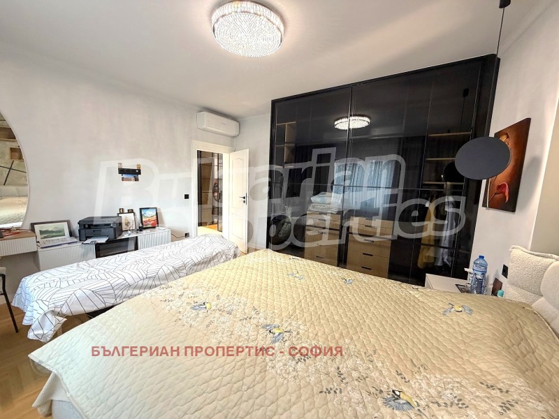 Продава 4-СТАЕН, гр. София, Център, снимка 11 - Апартаменти - 53428768