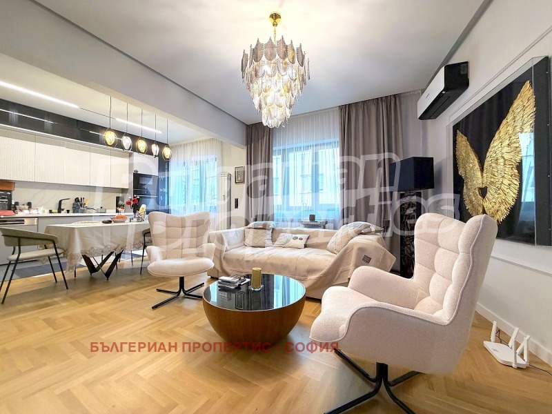 Продава 4-СТАЕН, гр. София, Център, снимка 15 - Апартаменти - 53428768