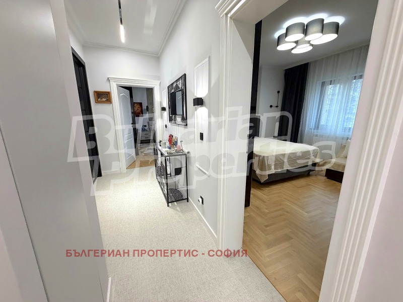 Продава 4-СТАЕН, гр. София, Център, снимка 8 - Апартаменти - 53428768