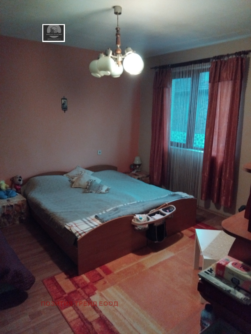 Продава КЪЩА, с. Самораново, област Кюстендил, снимка 9 - Къщи - 52539858