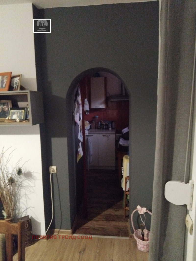 Продава КЪЩА, с. Самораново, област Кюстендил, снимка 16 - Къщи - 52539858