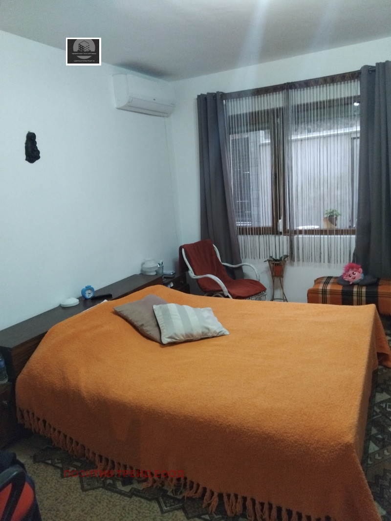 Продава КЪЩА, с. Самораново, област Кюстендил, снимка 13 - Къщи - 52539858