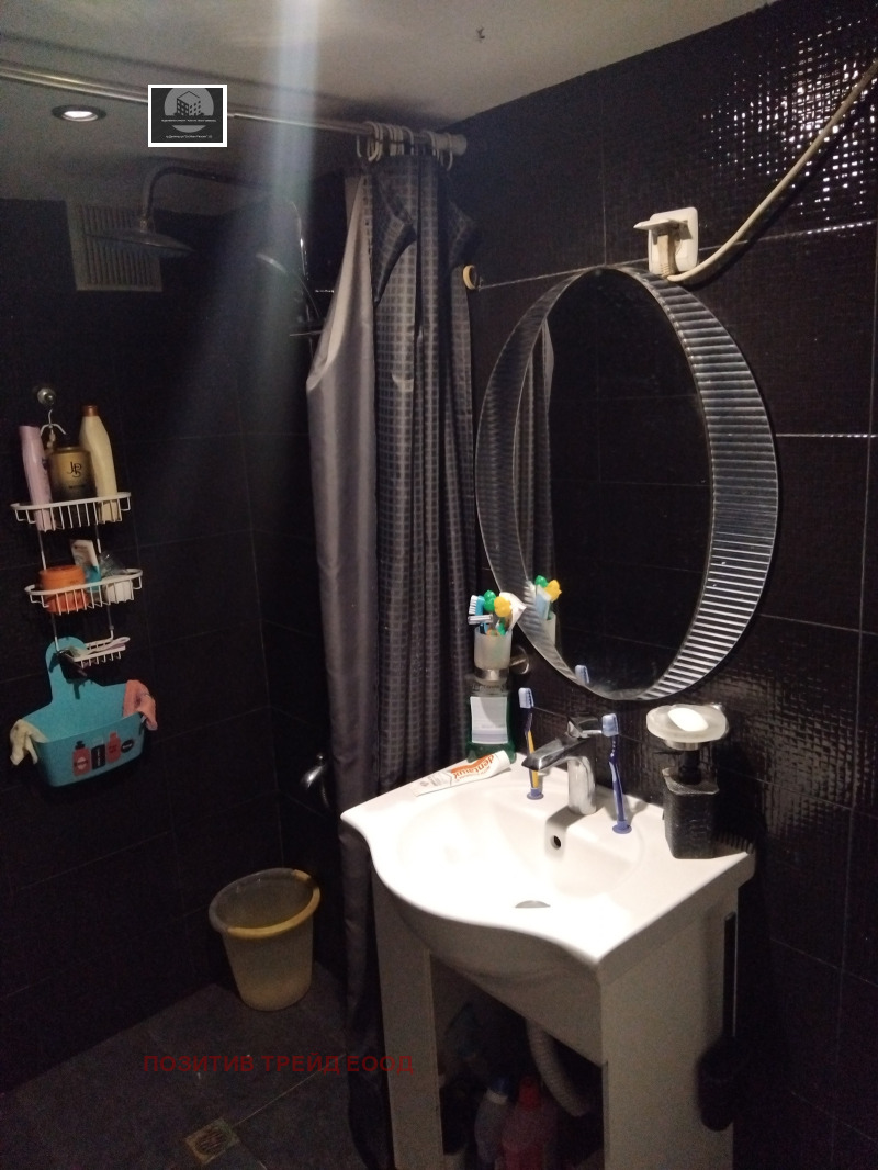 Продава КЪЩА, с. Самораново, област Кюстендил, снимка 12 - Къщи - 52539858