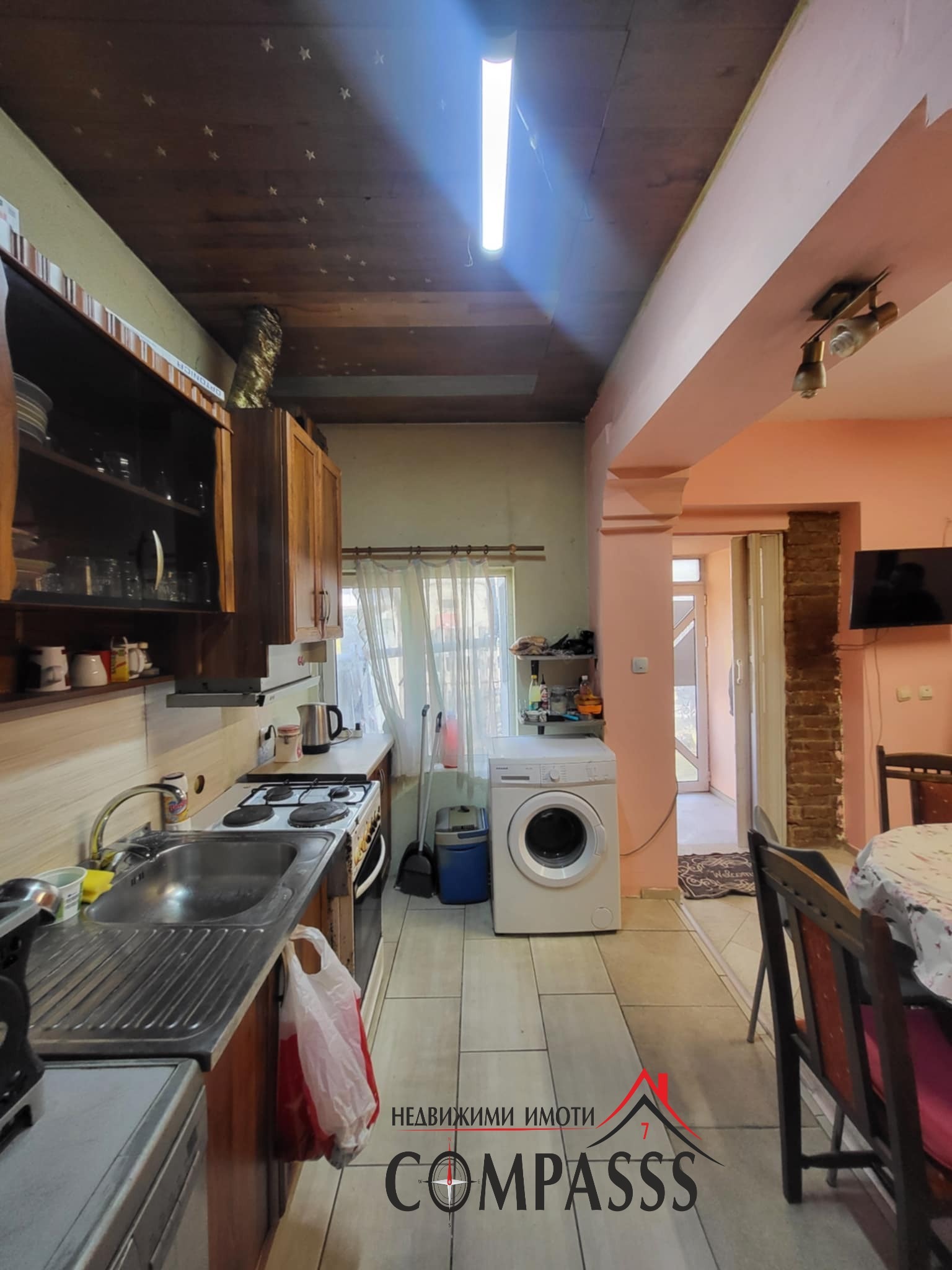 Продава КЪЩА, гр. Добрич, Център, снимка 2 - Къщи - 52007242