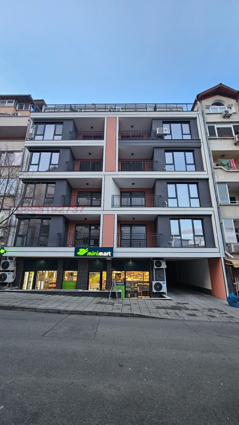 Продава 2-СТАЕН в град Бургас, Лазур - 73 кв.м / 205 000 € » 400 945.15 лв.