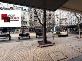 3 camere da letto Tsentar, Sofia 1