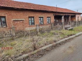 Industrie gebouw Bagrentsi, regio Kjoestendil 2