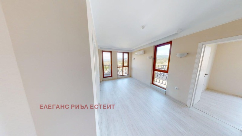 Zu verkaufen  2 Schlafzimmer region Burgas , k.k. Slantschew brjag , 57 qm | 66910452 - Bild [4]