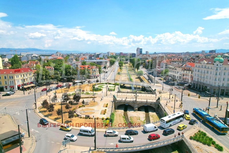 Продава 3-СТАЕН, гр. София, Център, снимка 4 - Апартаменти - 53018144