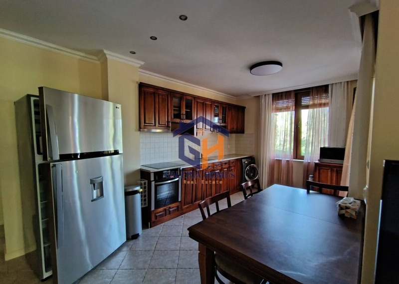 Продава МНОГОСТАЕН, гр. Созопол, област Бургас, снимка 3 - Апартаменти - 52401523