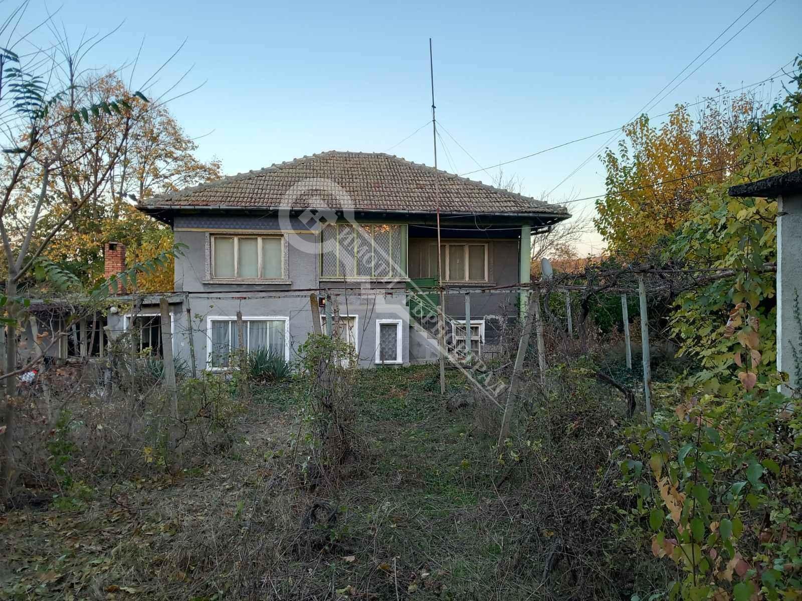 Продава КЪЩА, с. Каранци, област Велико Търново