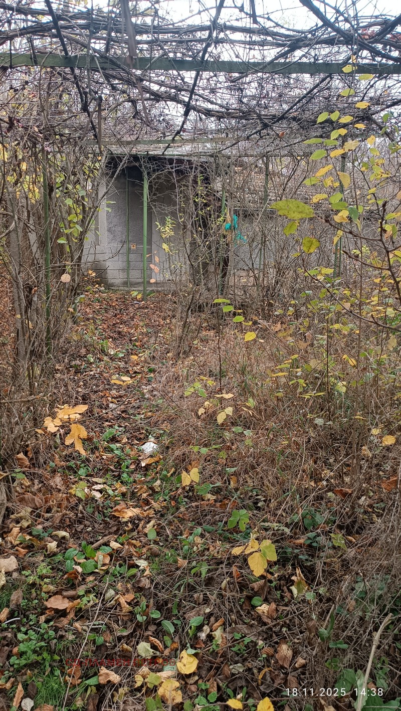 Продава КЪЩА в област Шумен, с. Желъд - 43 кв.м / 7 600 € » 14 864.31 лв., СД-ПЛАМЕН ПЕТРОВ