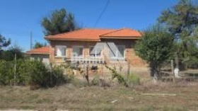 Продава КЪЩА, с. Червенци, област Варна, снимка 16