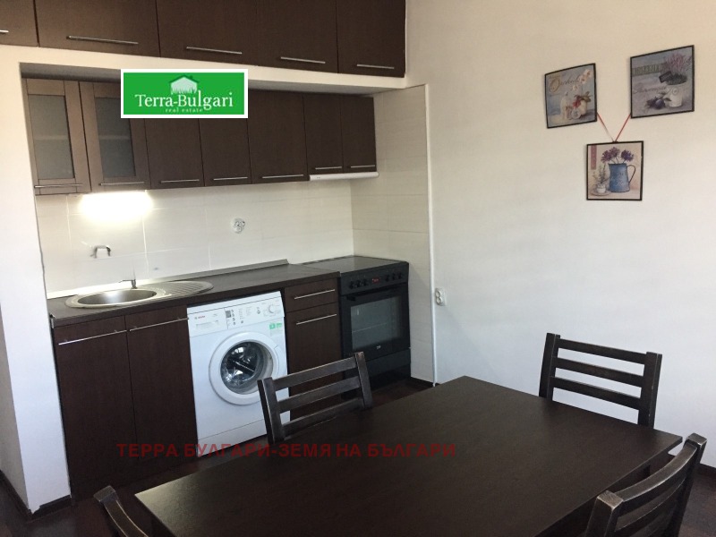 Продава  2-стаен град Перник , Център , 67 кв.м | 28793594