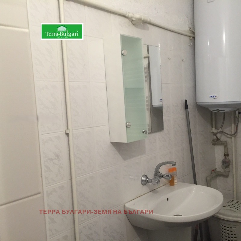Продава  2-стаен град Перник , Център , 67 кв.м | 28793594 - изображение [11]
