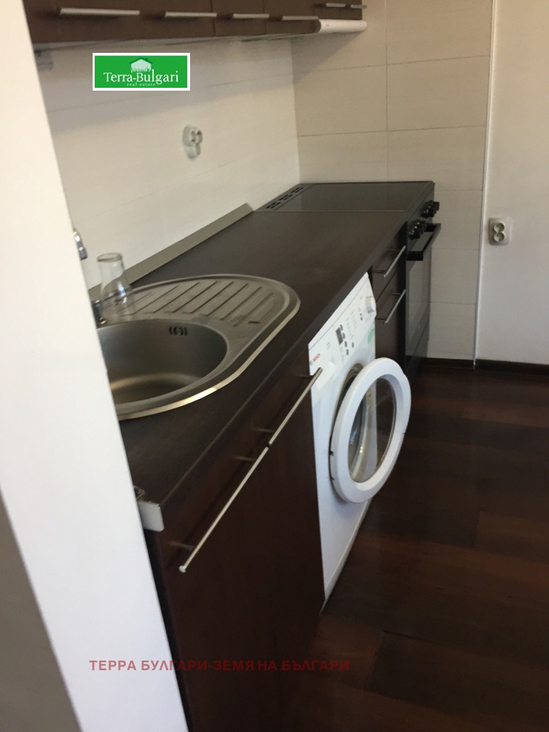 Продава  2-стаен град Перник , Център , 67 кв.м | 28793594 - изображение [2]