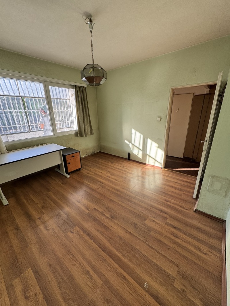 Продава  3-стаен град София , Надежда 2 , 89 кв.м | 82890002 - изображение [5]