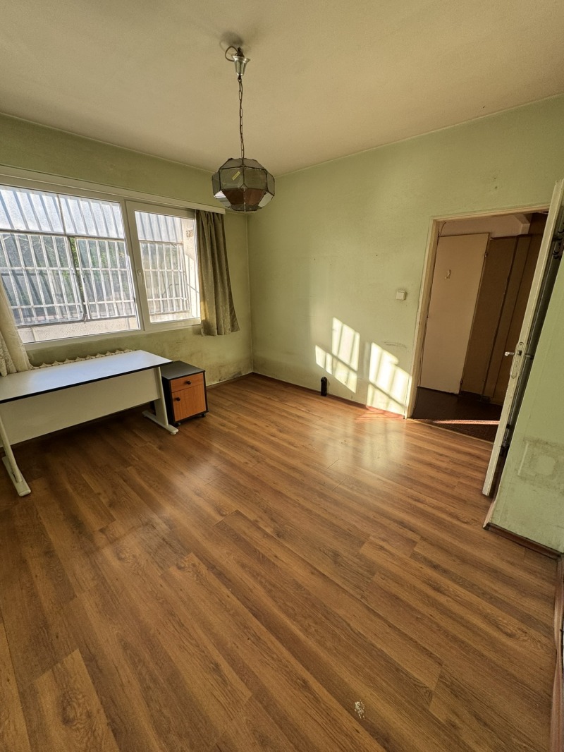Продава  3-стаен град София , Надежда 2 , 89 кв.м | 82890002 - изображение [11]