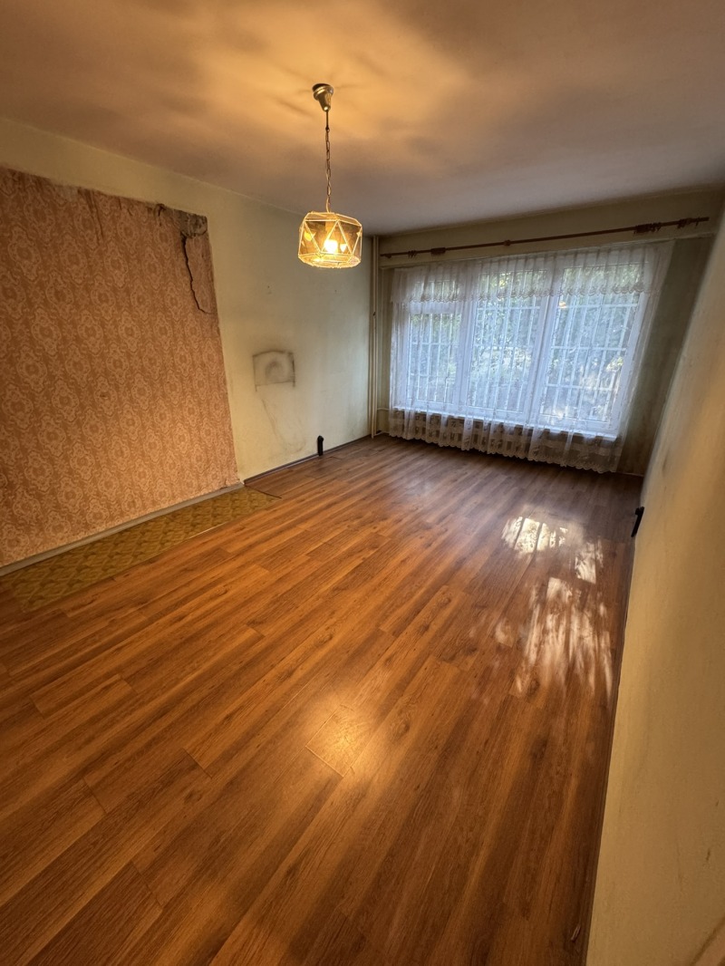 Продава  3-стаен град София , Надежда 2 , 89 кв.м | 82890002 - изображение [2]