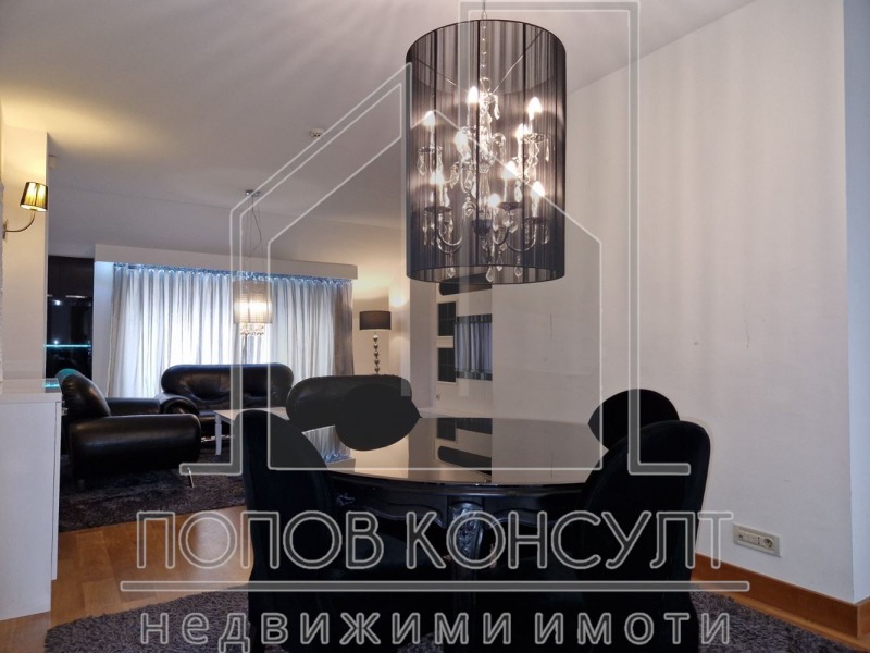 На продаж  3+ кімнати Пловдив , Център , 188 кв.м | 47181030